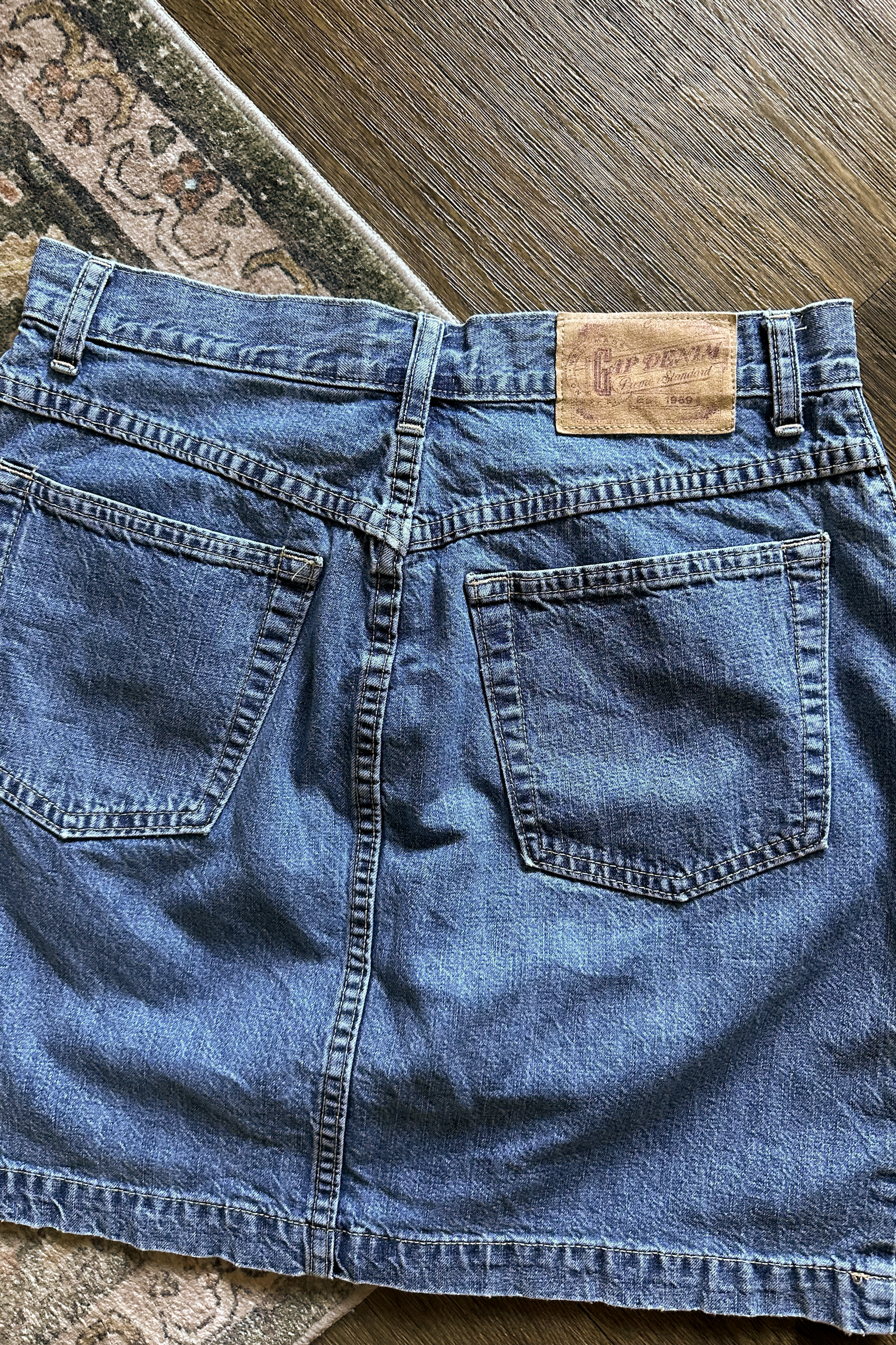 Vintage (M) 90s GAP Denim Mini Skirt