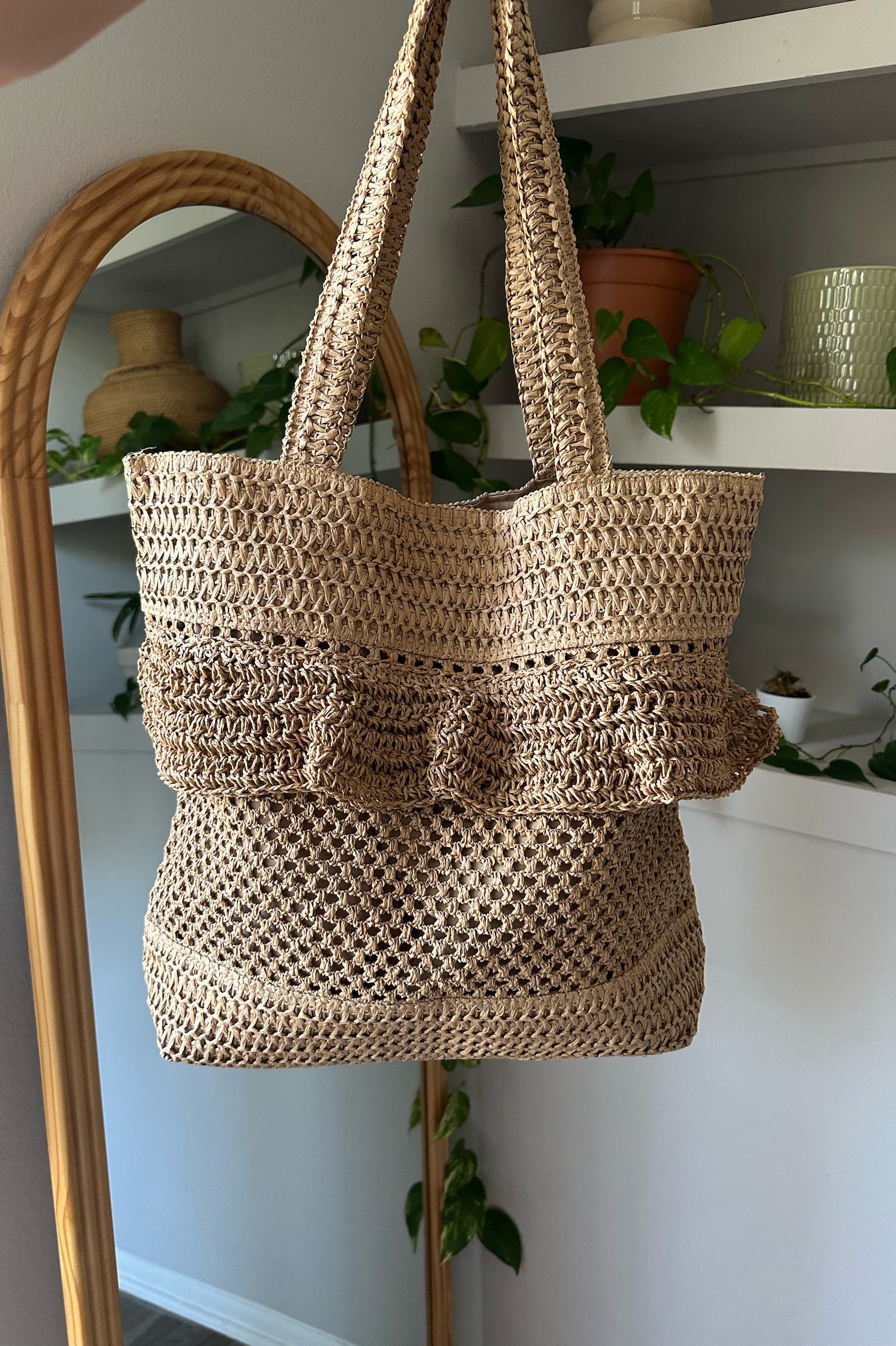 Ruffle Straw Tote Bag