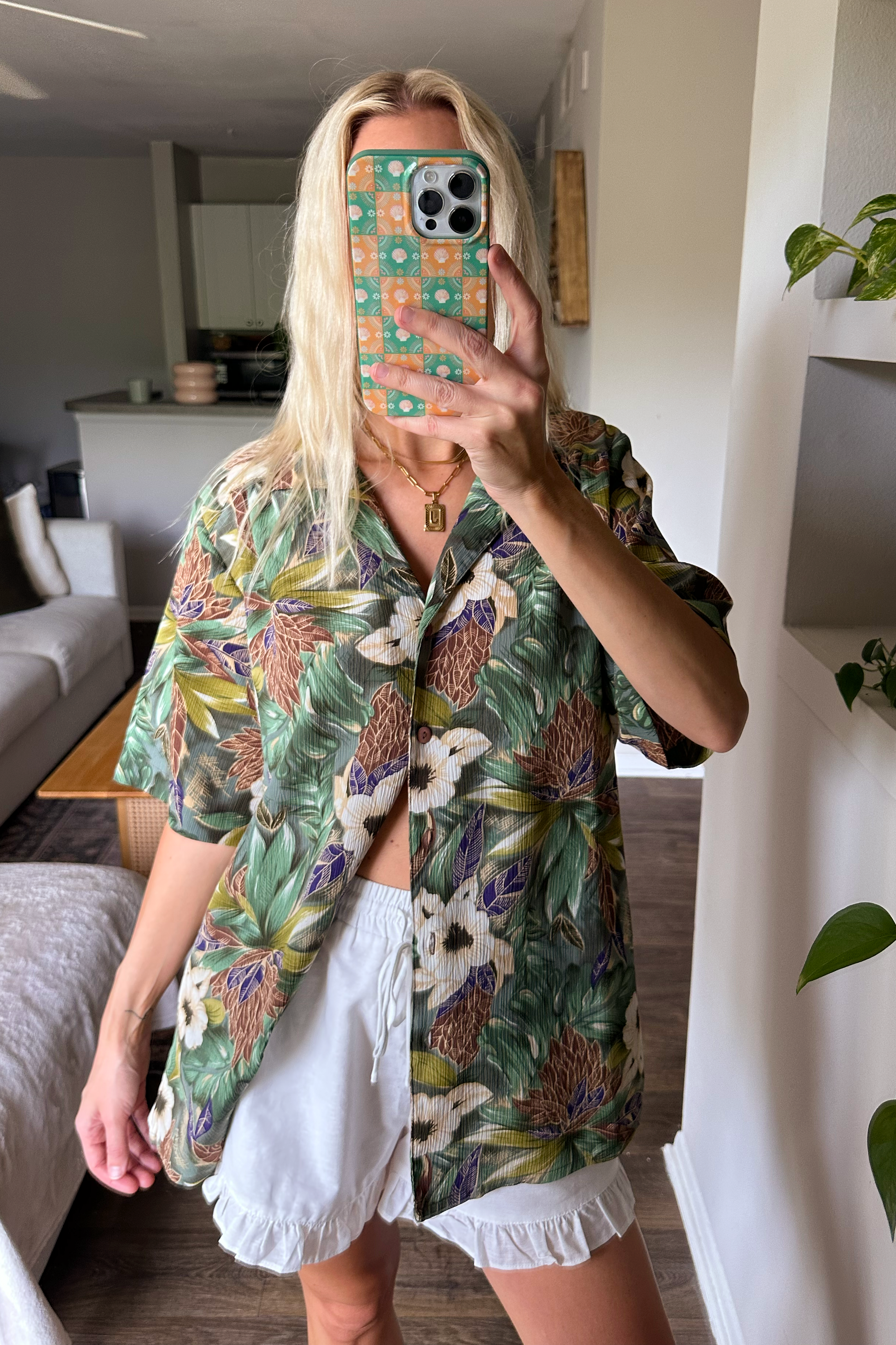 Vintage (L/XL) 80s Hawaiian Button Up Shirt