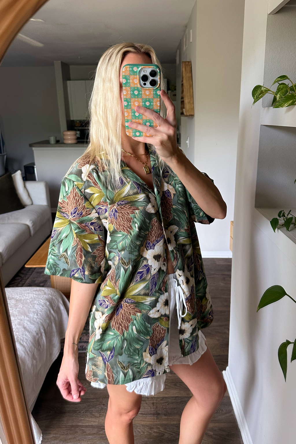 Vintage (L/XL) 80s Hawaiian Button Up Shirt