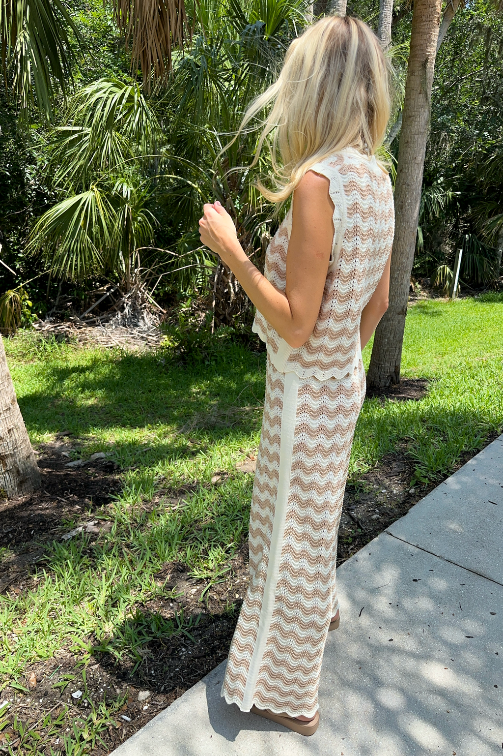 Wavy Chevron Crochet Knit Sleeveless Top